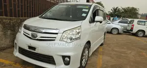 Toyota Noah 2013 White