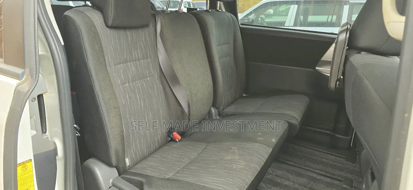 Toyota Noah 2013 White