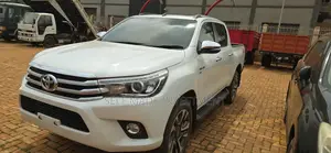 Toyota Hilux 2017 White