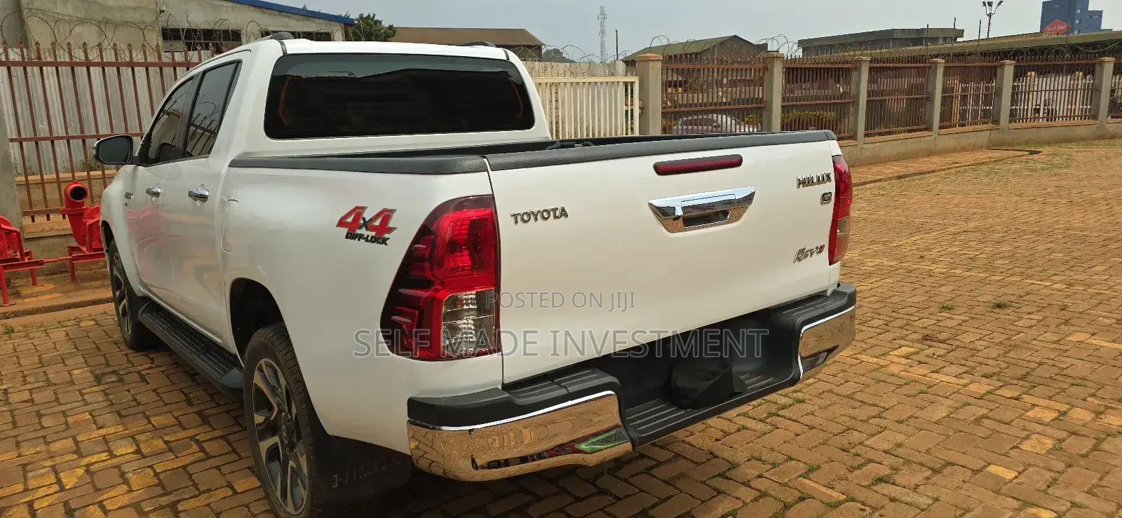 Toyota Hilux 2017 White