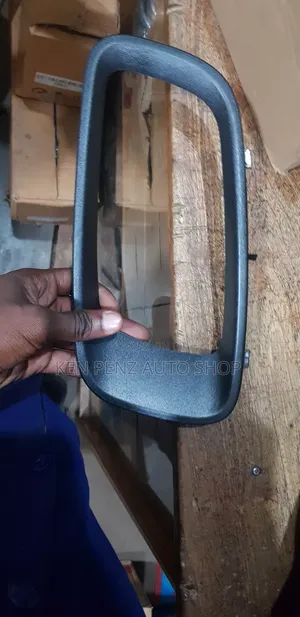 Mitsubishi Pajero Ordinary Spotlight Cover