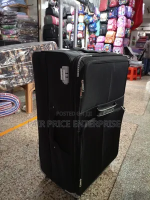 D Favor Clothes Suitcases in Medium Size