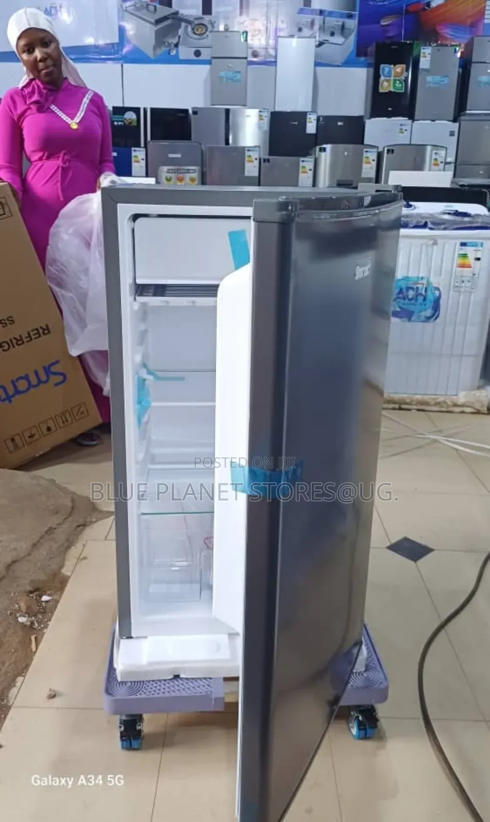 SMARTEC 120ltres Single Door Refrigerators \\ SS120DS1
