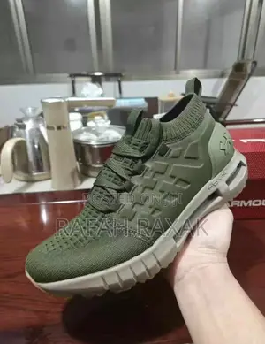 Original Green Under Armour Hovr Phantom 1 Running Sneakers
