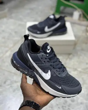 Original Nike Air Max Pulse Trainer Sneakers