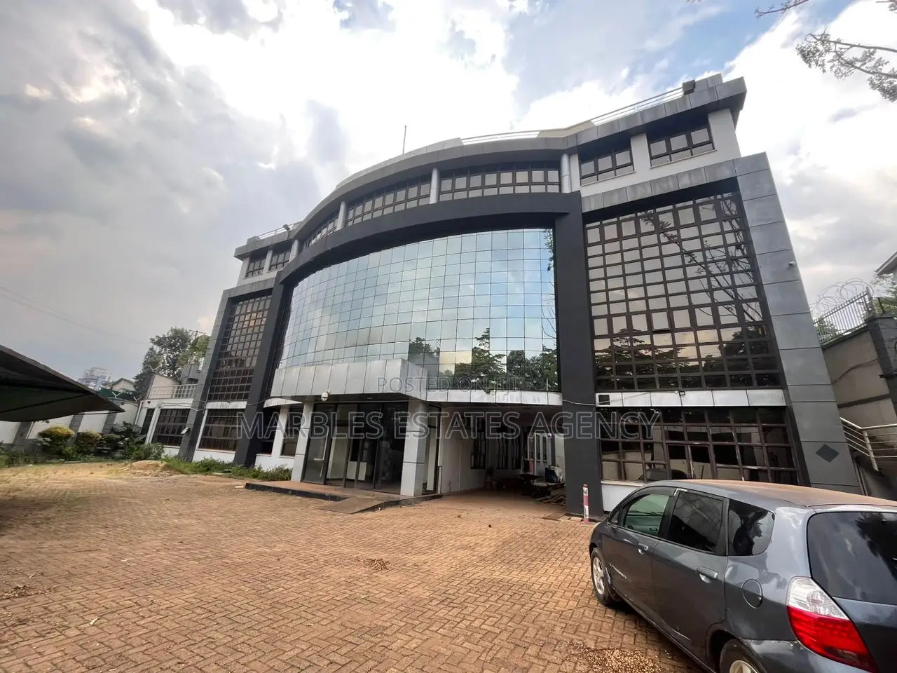 Office Space for Rent 2900sqms