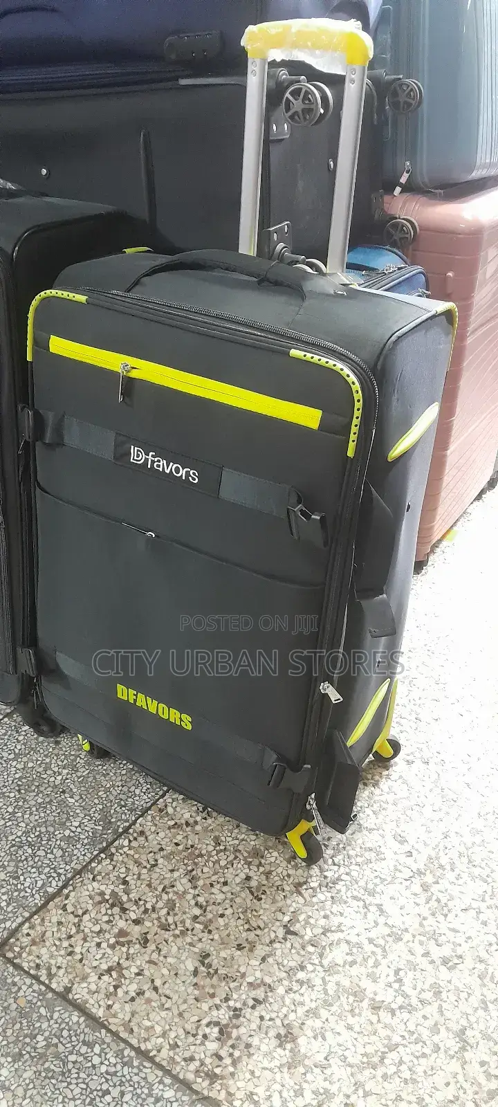 Dfavours Medium Size Suitcase