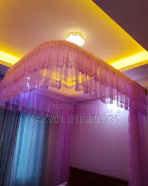Gold Wall Mounted Net