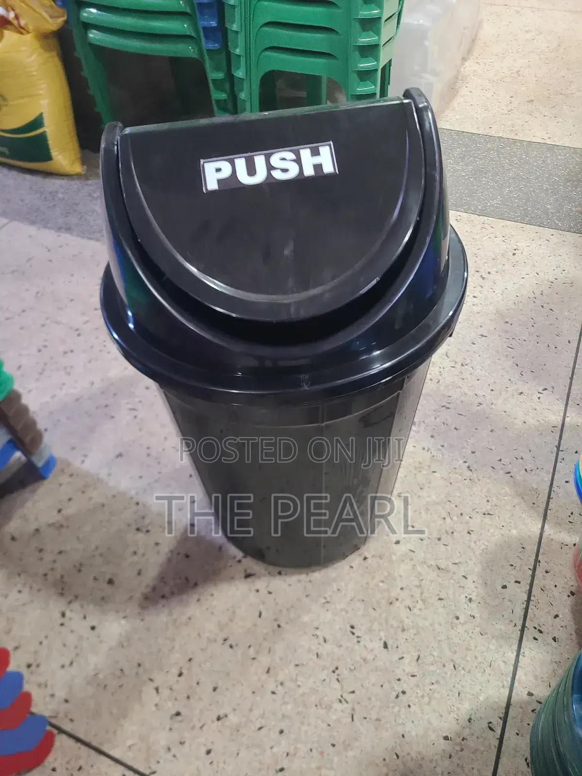 Swinging Dustbin