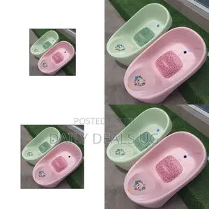 Plastic Bath Tub