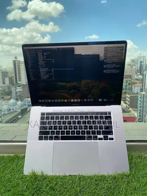New Laptop Apple MacBook Pro 2019 32GB Intel Core i9 SSD 1T