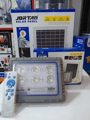 Jortan 200W Solar Flood Lamp.