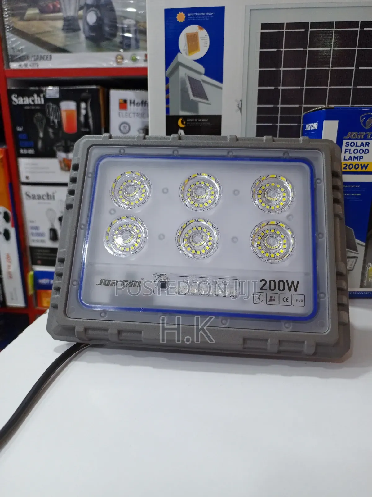Jortan 200W Solar Flood Lamp.