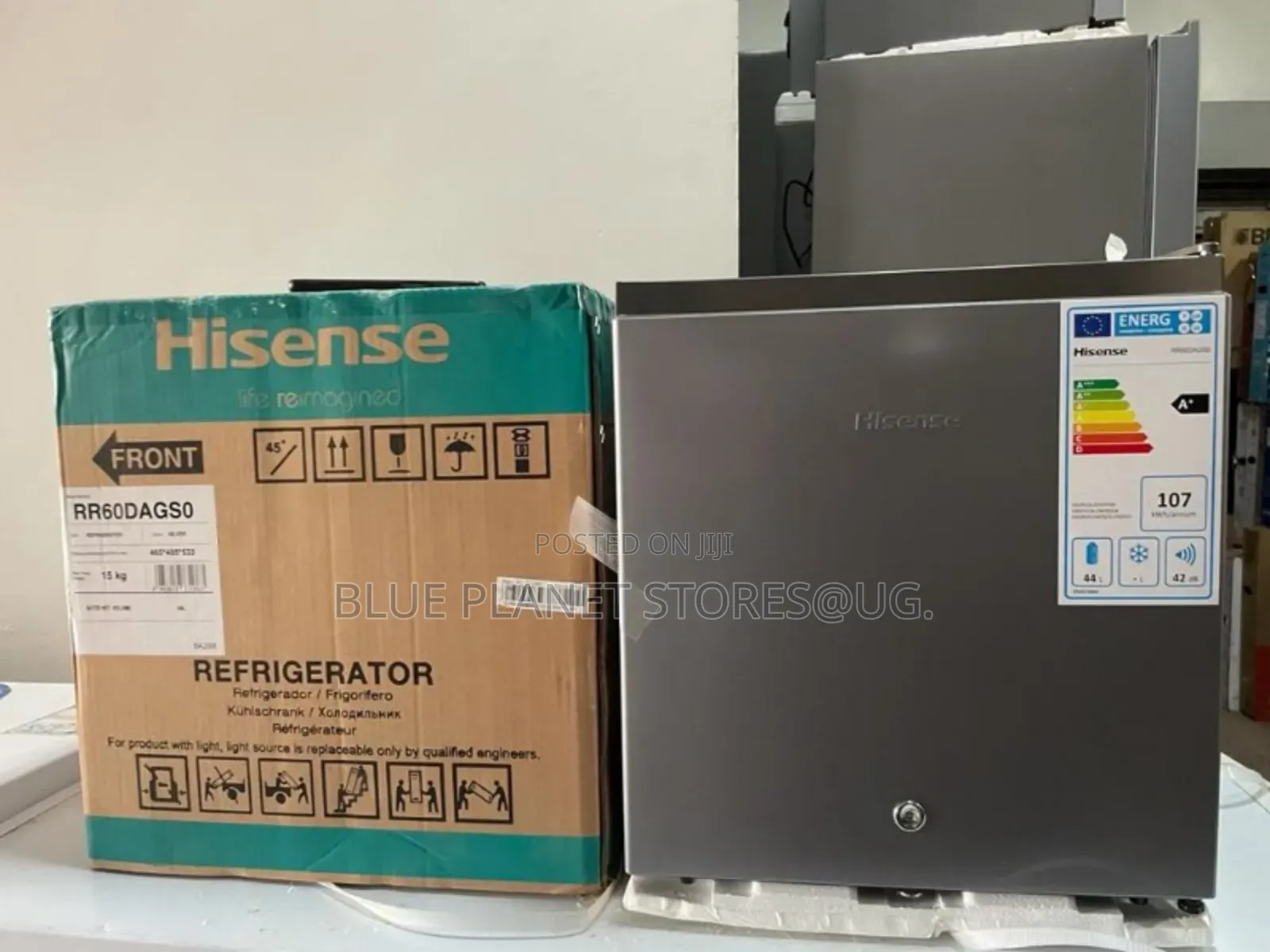 HISENSE 60litres Single Door Mini Refrigerators \\ RR60DAGS0