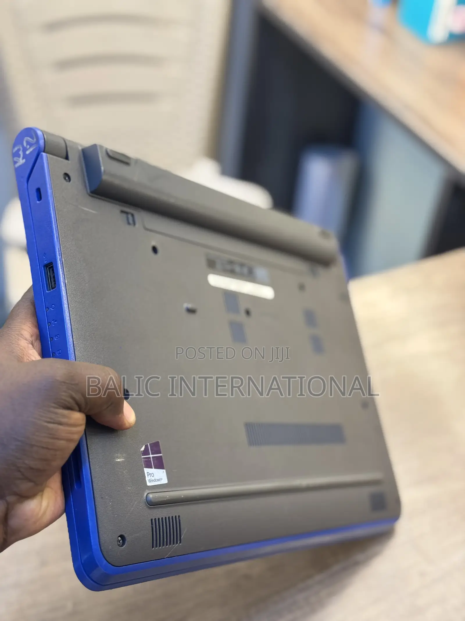 Laptop Dell Latitude 3350 4GB Intel Core I3 HDD 500GB