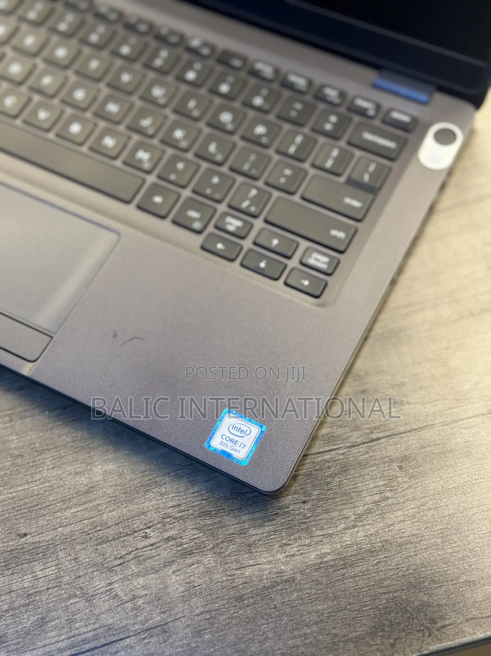 Laptop Dell Latitude 5300 16GB Intel Core I7 SSD 256GB