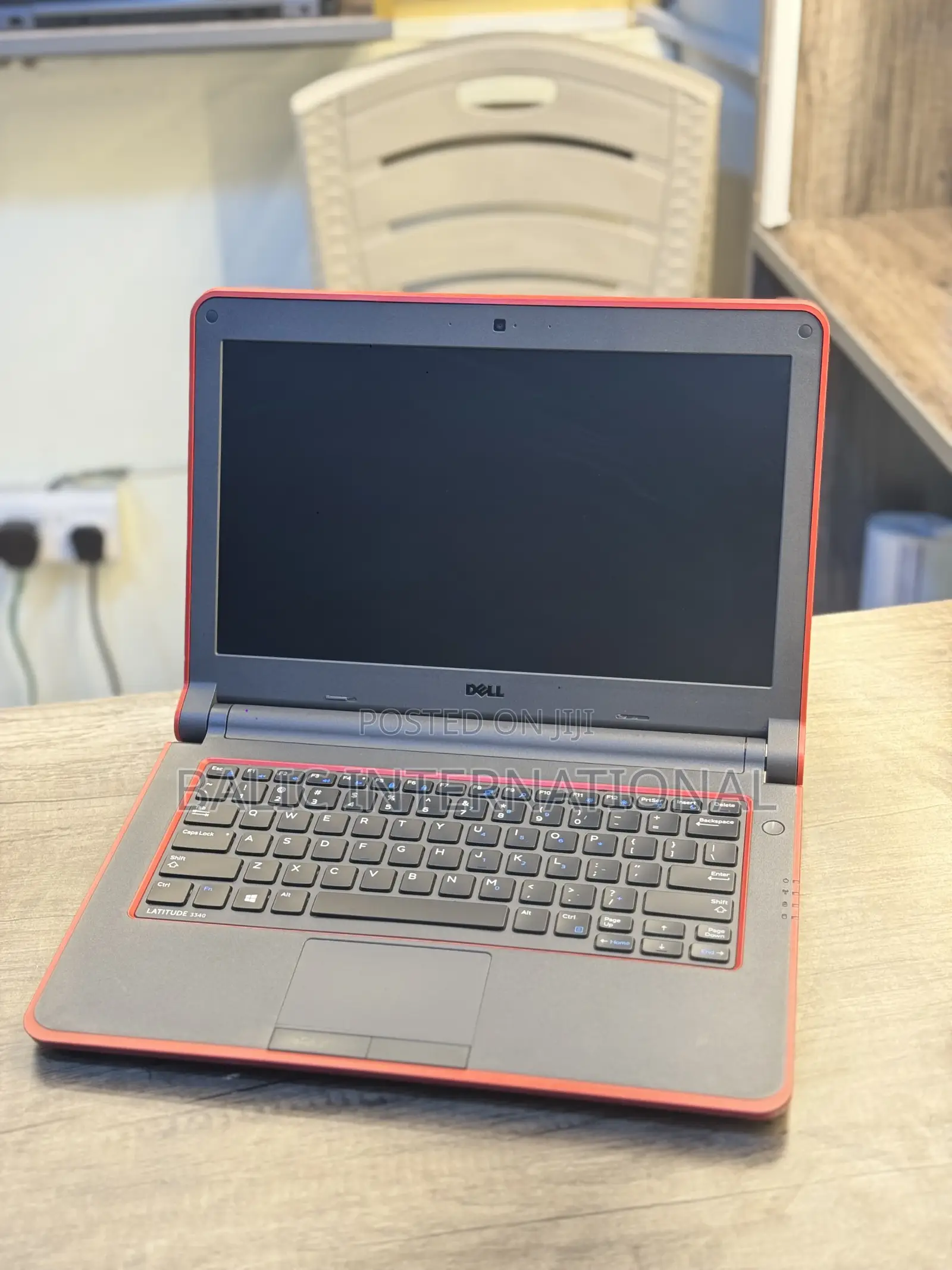 Laptop Dell Latitude 3350 8GB Intel Core I5 HDD 500GB