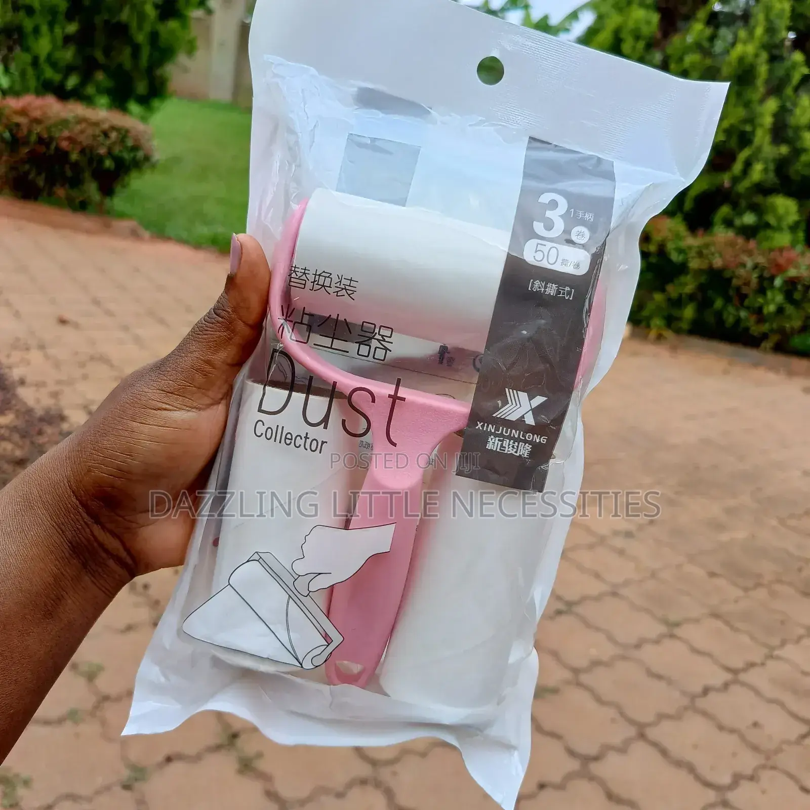 Pinky Lint Remover/Roller With 2 Refills (50 Sheets) - Pink