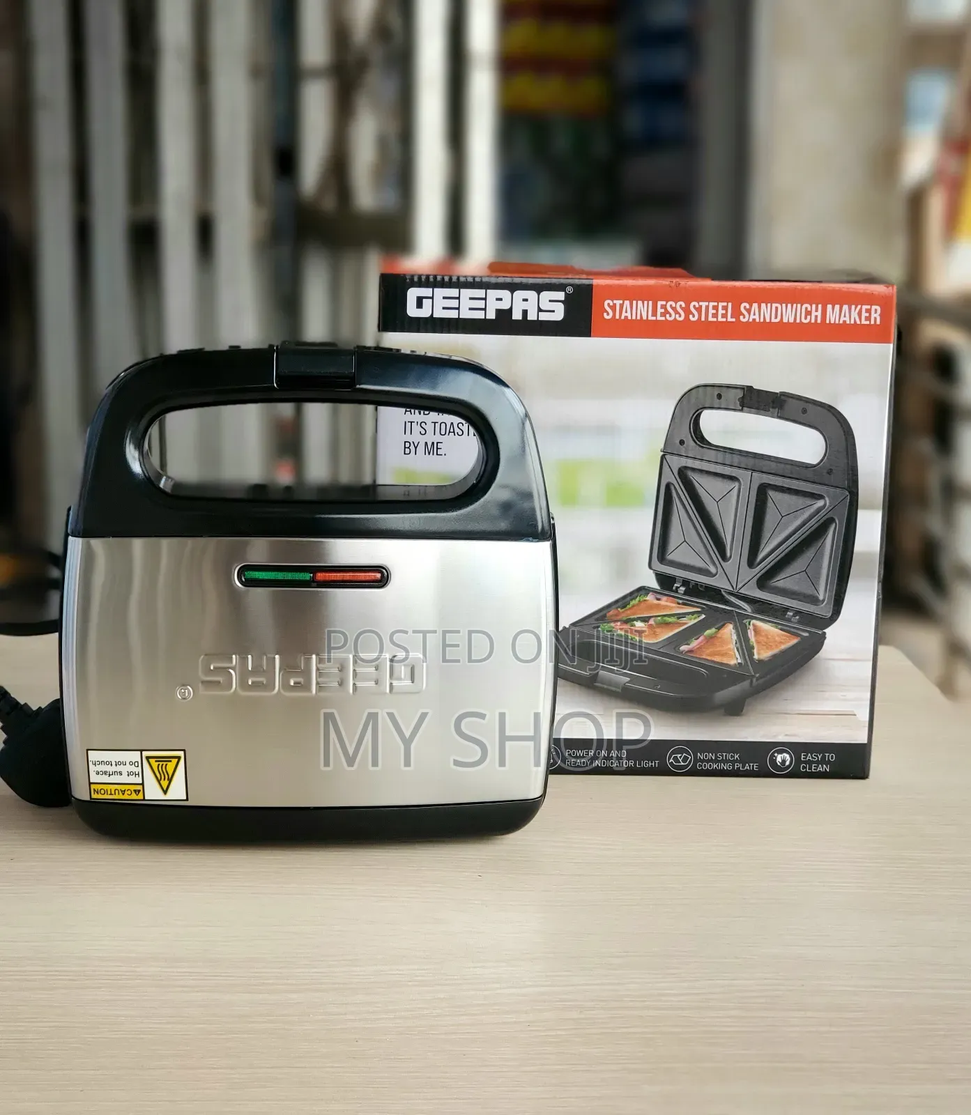 Geepas Sandwich Maker Gsm6002