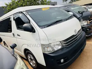 Toyota HiAce 2010 White