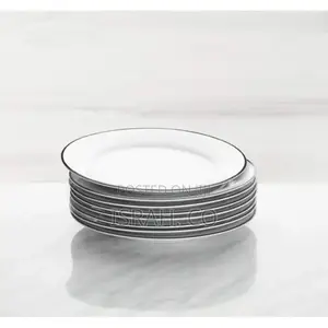 6 Pieces of Black Line Side Plates, White.
