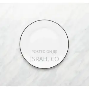 6 Pieces of Black Line Side Plates, White.