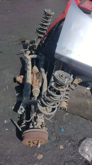 Spacio Old Model, 100 4 Wheel Drive Rear Suspension