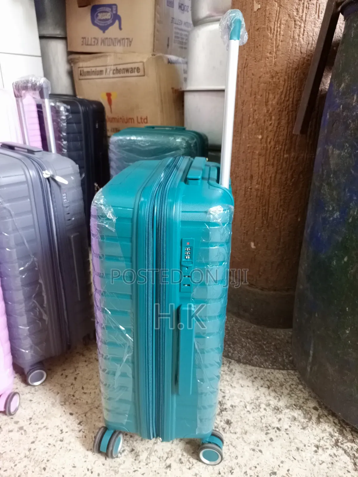 Teal Hard-Shell Suitcase (Four Wheels Retractable Handle).