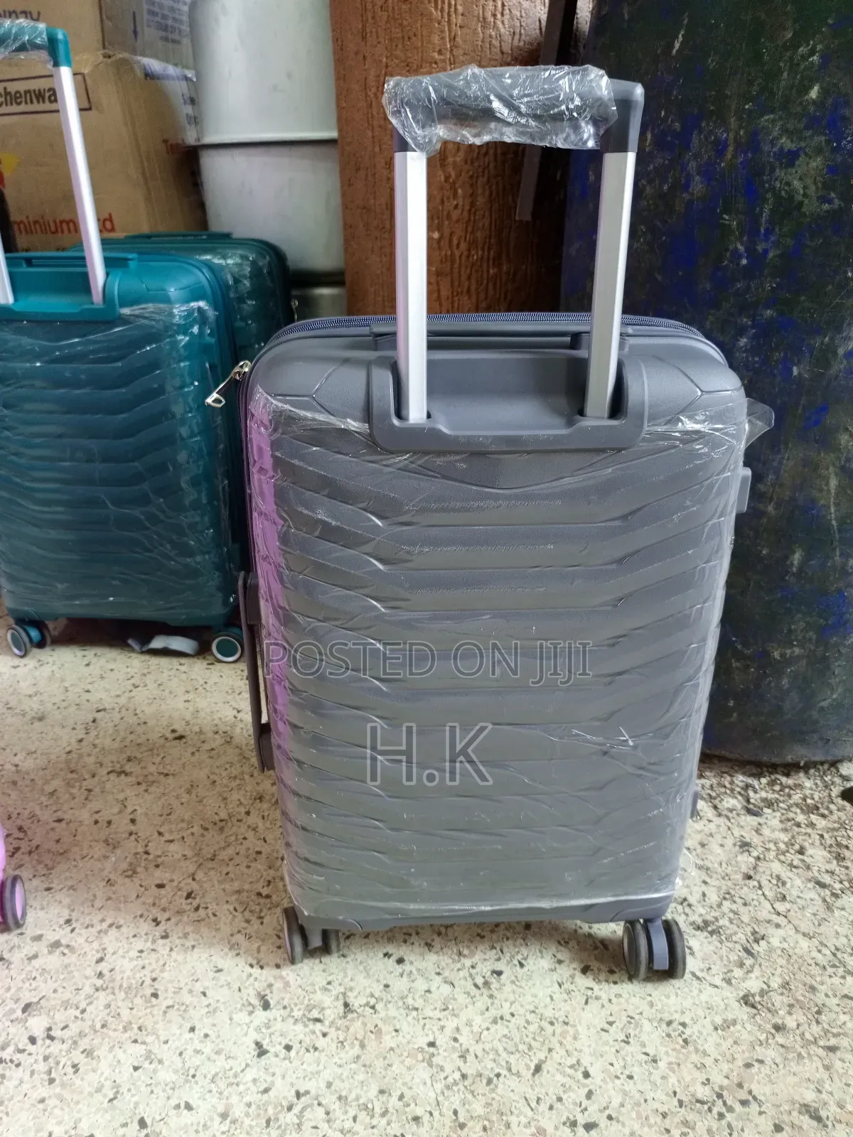 Teal Hard-Shell Suitcase (Four Wheels Retractable Handle).