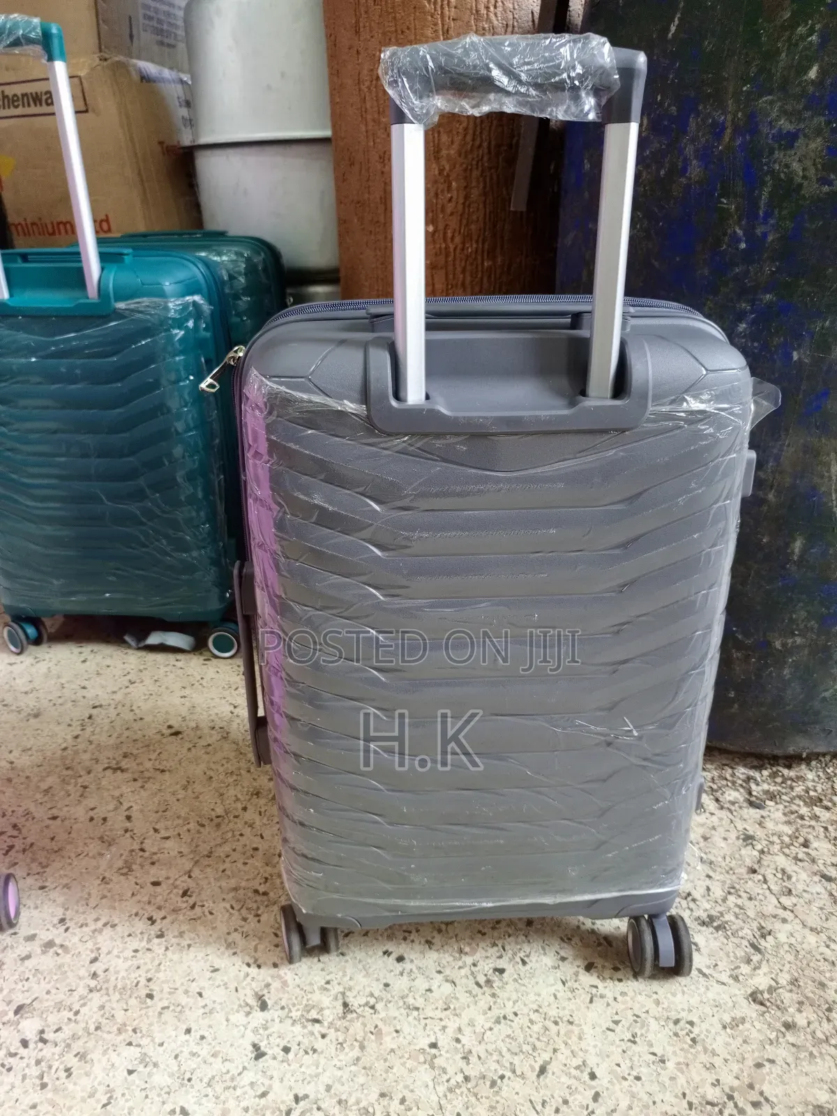 Teal Hard-Shell Suitcase (Four Wheels Retractable Handle).