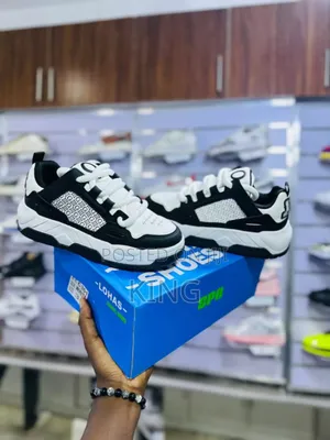 Lucy Ogiy Sneakers