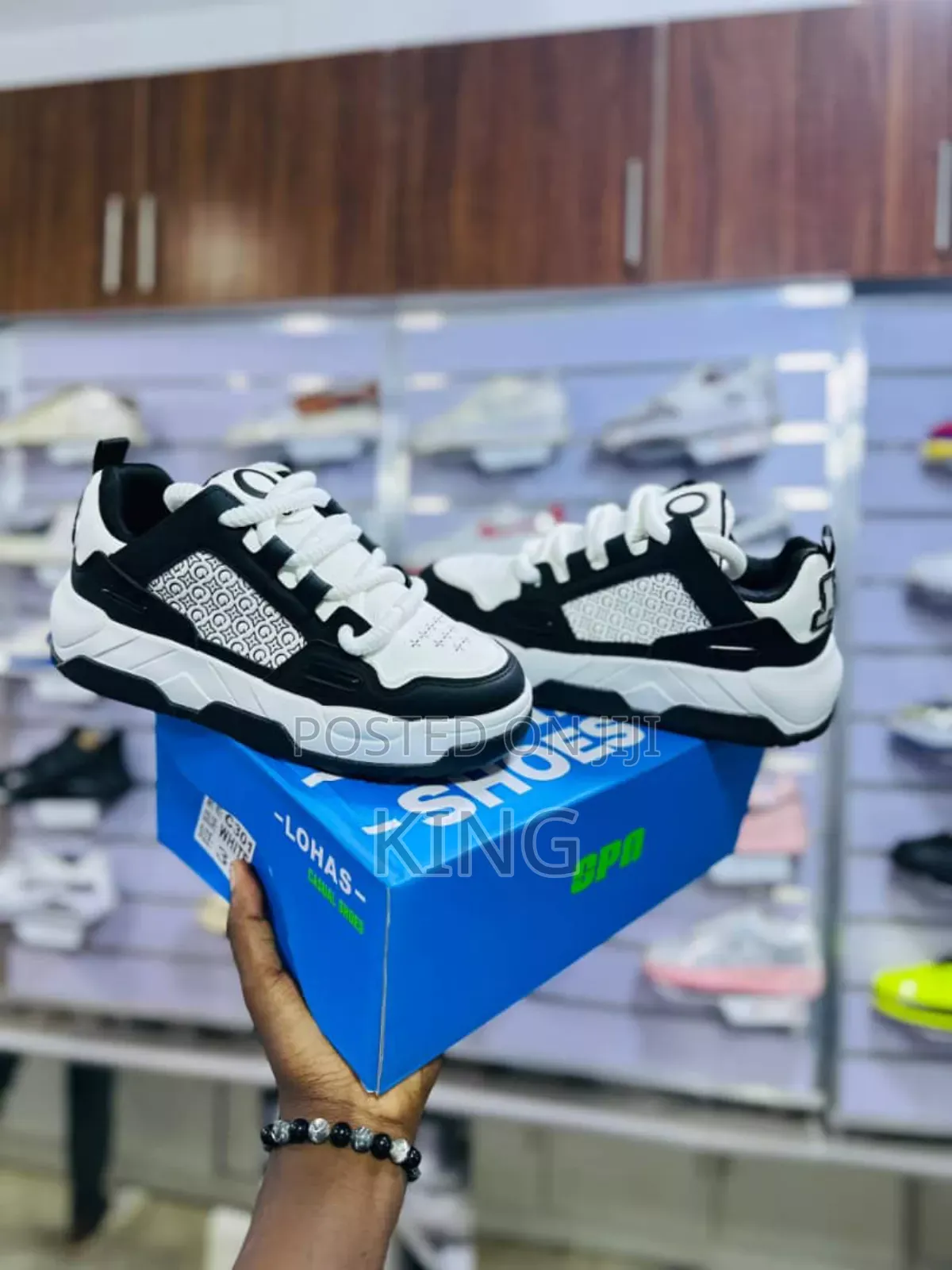 Lucy Ogiy Sneakers