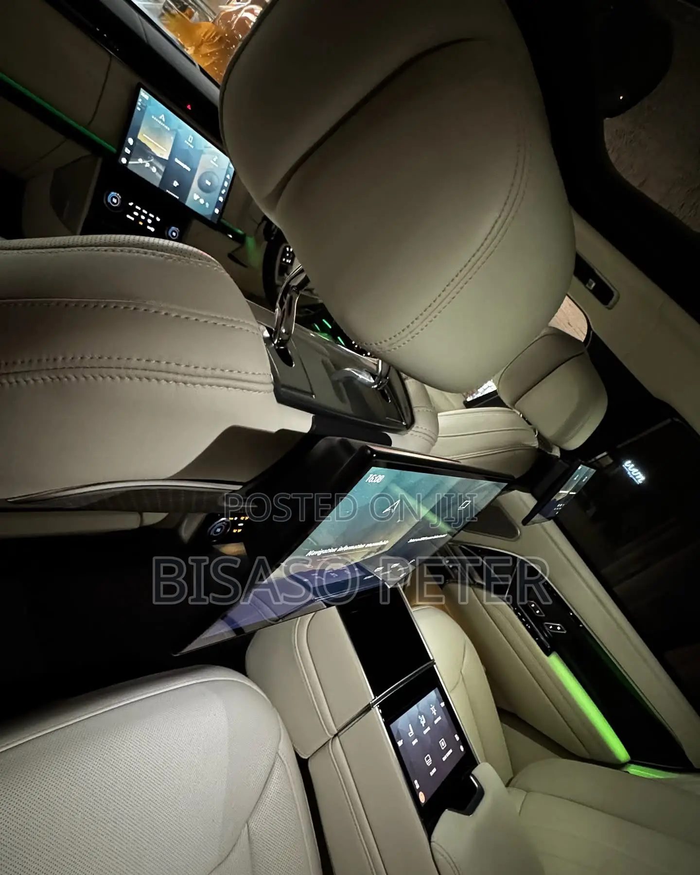Land Rover Range Rover Vogue 2023 Gray