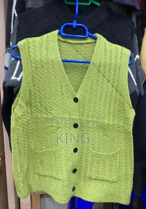 Majesty Cardigan Vest