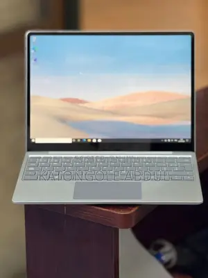 New Laptop Microsoft Surface 8GB Intel Core I5 SSD 256GB