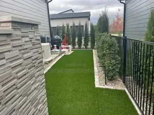 Compound Grass Carpet