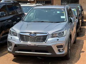 Subaru Forester 2019 Silver