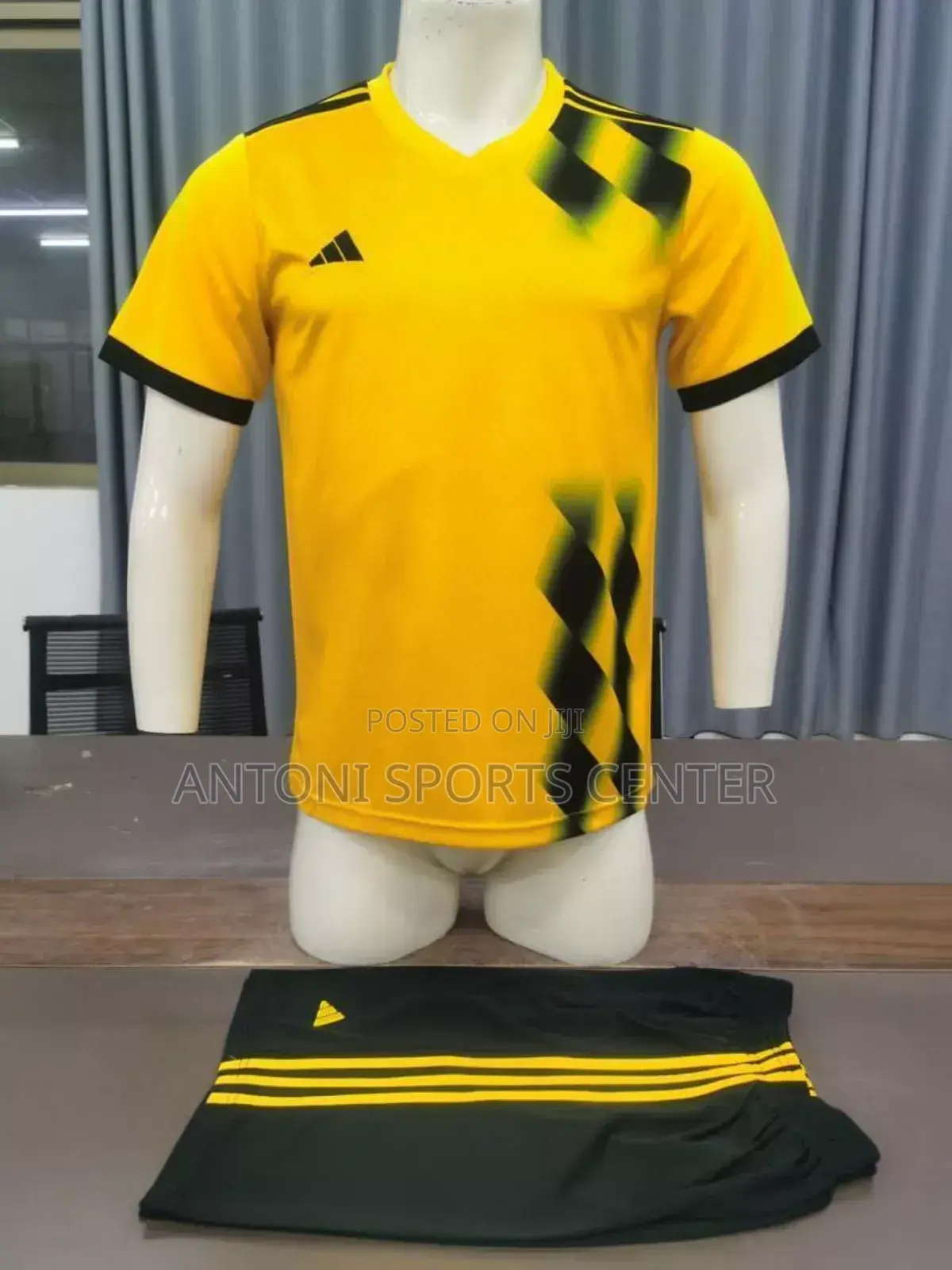 Yellow Jersey Plain