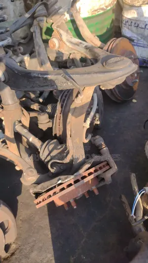 Honda CR-V Front Hub, Disc, Caliper and Suspension Plate