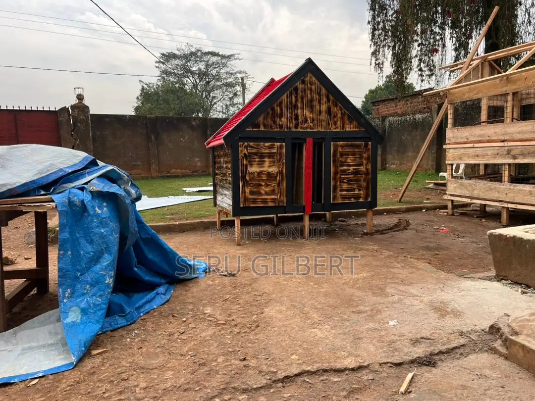 NKGG Nice Dog House Available
