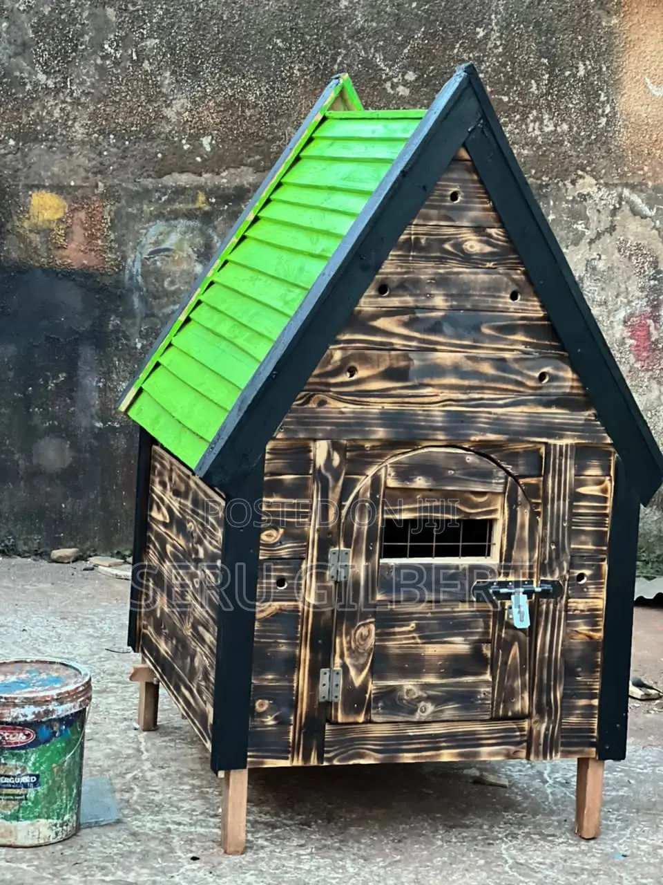 NBHBV Nice Clean Dog House