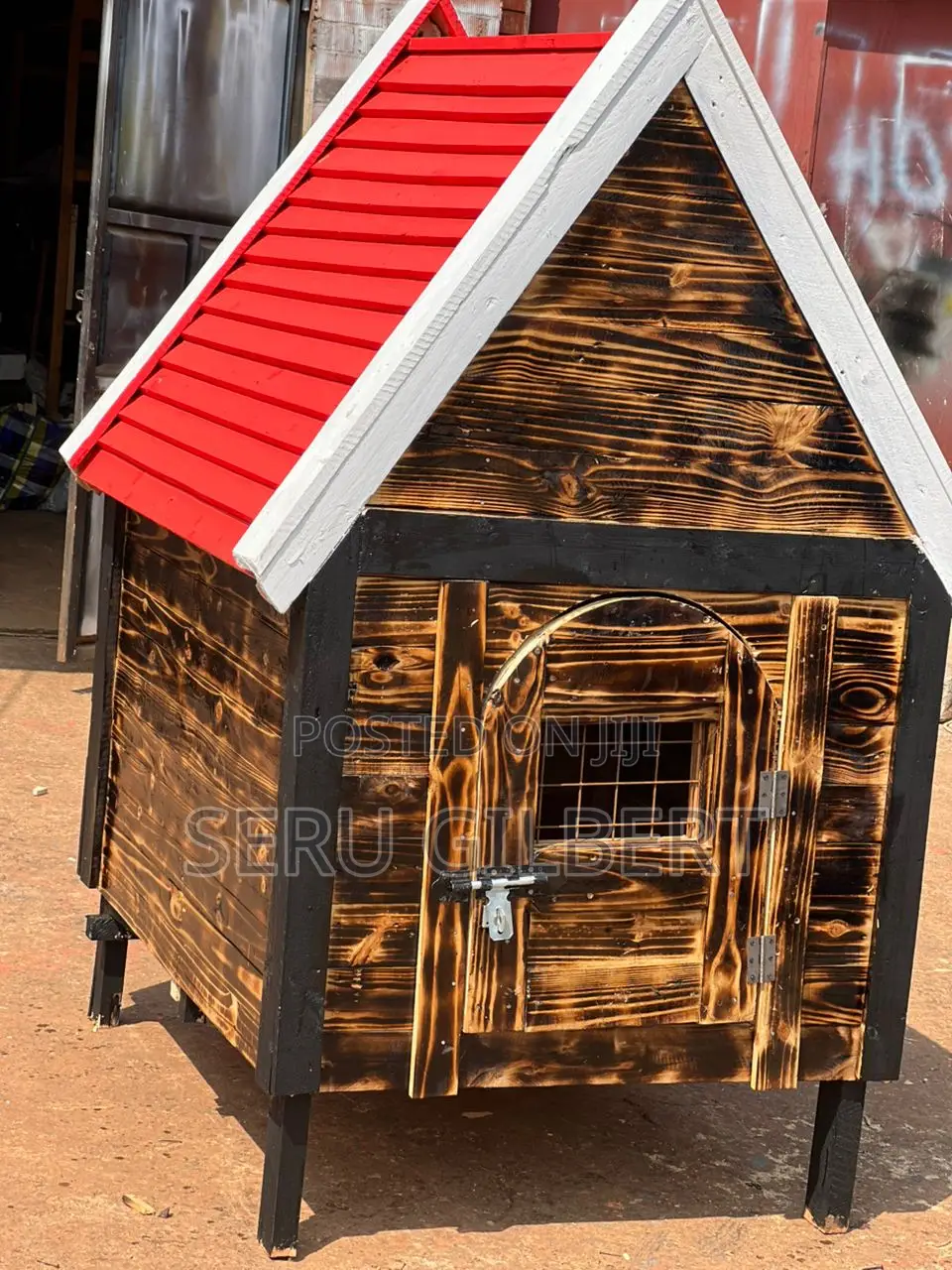 Green Nice Dog House