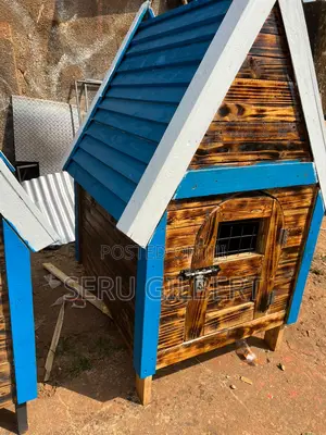 Hgg5 Nice Dog House