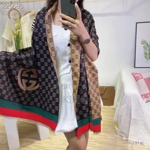 Max Well Scarf