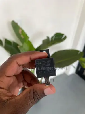 Relay and Relays Socket 12/24volts
