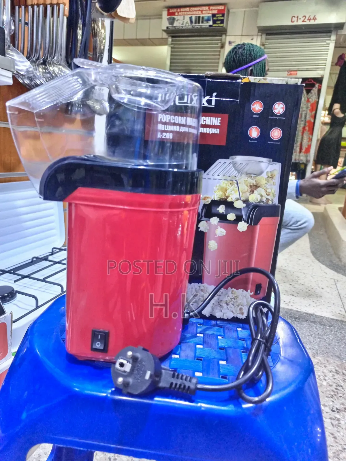 Electric Hot Air Popcorn Maker.