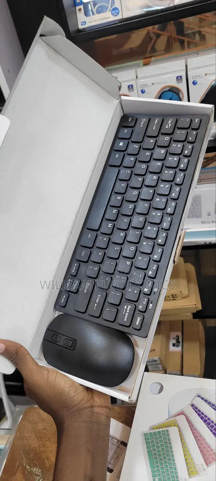 Light Weight Wireless Keyboard/Usb Receiver Keyboard