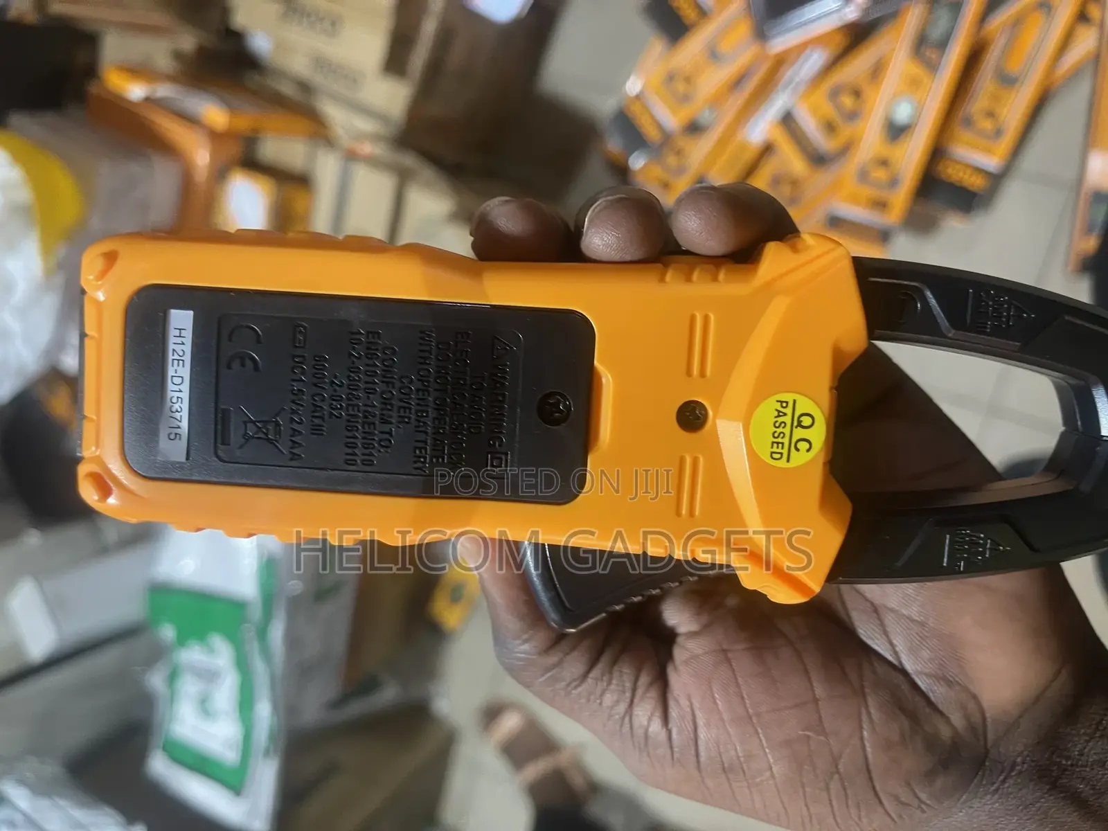 Digital Clamp Multimeter - Dcm6005