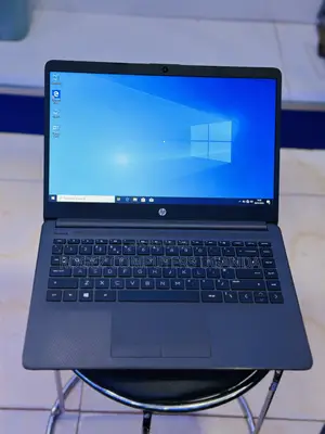 New Laptop HP 245 G4 8GB Intel Core I7 SSD 256GB