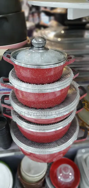 Royal Dessini Die-Cast Granite Non-Stick Cookware Set - Red